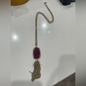Kendra Scott maroon necklace